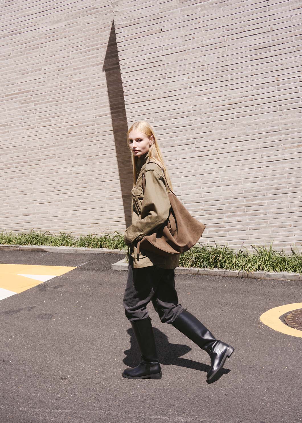 RV-001 Core Shoulder_Washed Darkbrown