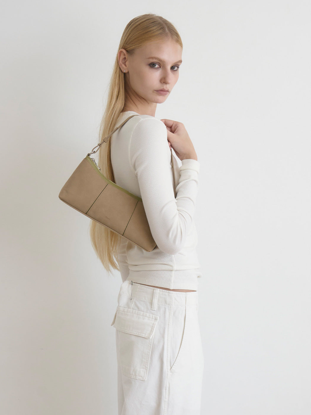 RV-004 Contour Shoulder_Suede Beige