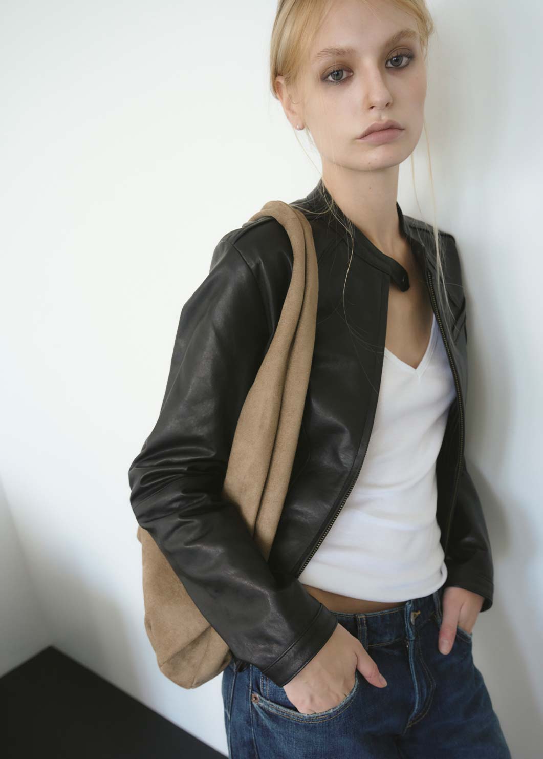 RV-002 Easy Hobo_Suede Darkbrown